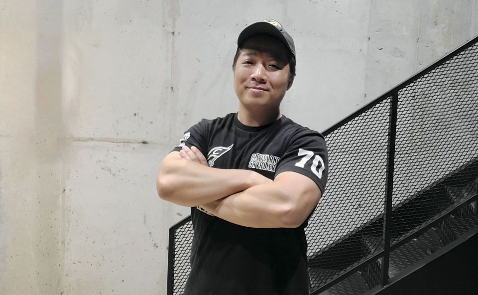 김규삼 웹툰 작가 - 위트 넘치는 캐릭터를 통해 우리 사회를 ‘진하게’ 담아내다