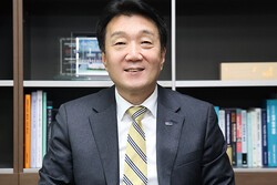 허장현 강원테크노파크 원장 - 변화의 중심에서 기업의 지속가능한 혁신과 상생을 이끄는 든든한 동반자, 강원테크노파크