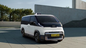 기아, PV5 택시 전용 ‘올인원 디스플레이 2’ 출시